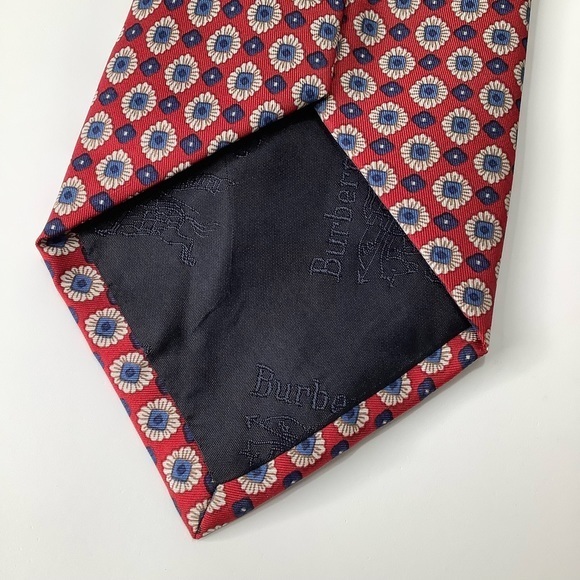 Burberry Symmetric Powerful Navy and red Silk Italian Tie EUC - Picture 3 of 7